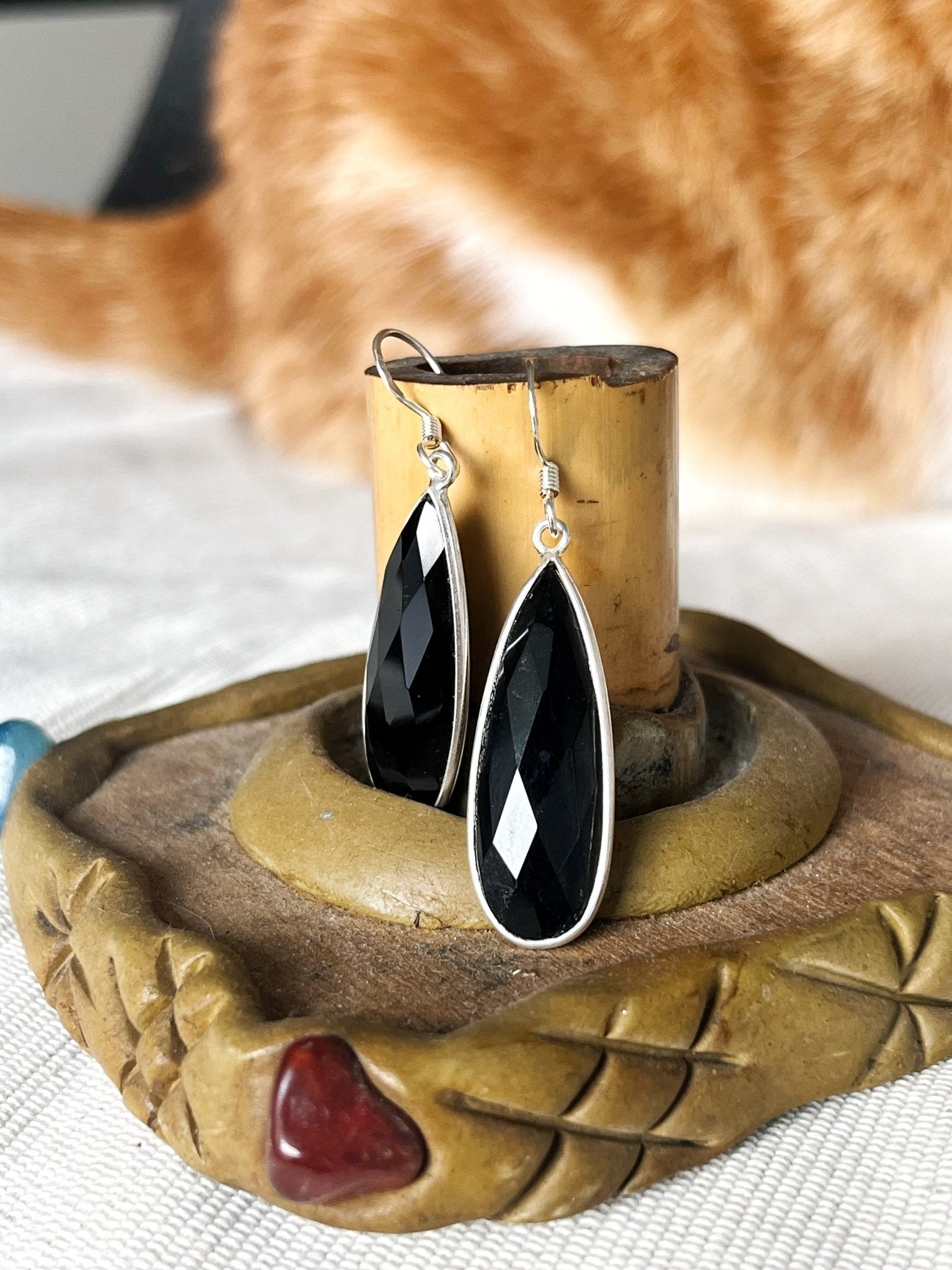 Onyx earrings drop - MetalForgeJewelry